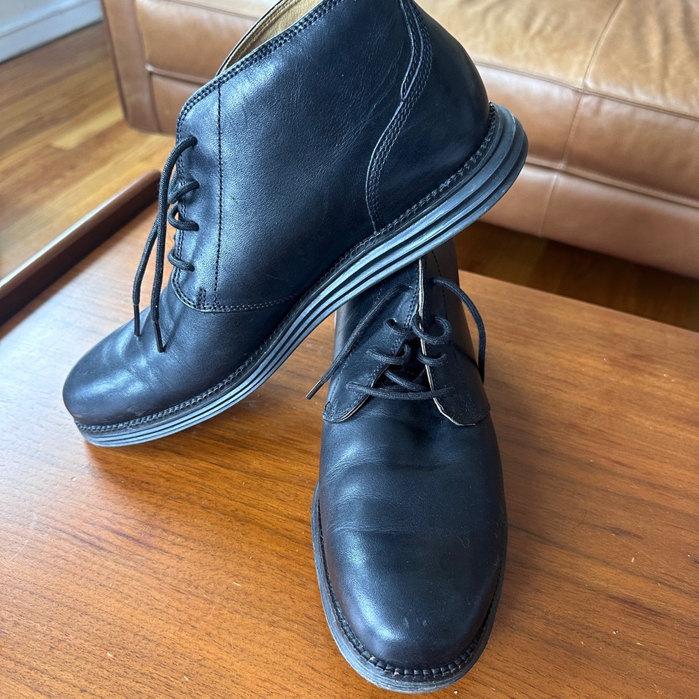 Cole Haan Grandos Excellent condition shoes in 10.5